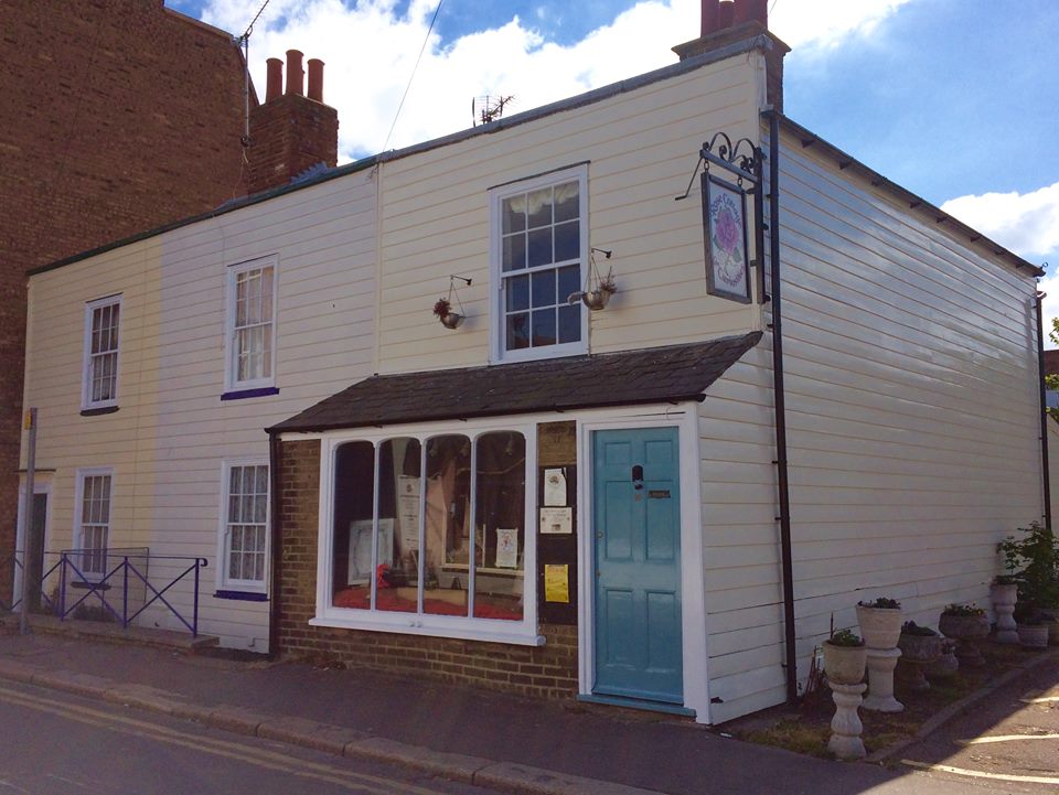 Exterior Rose Street Cottage of Curiosities